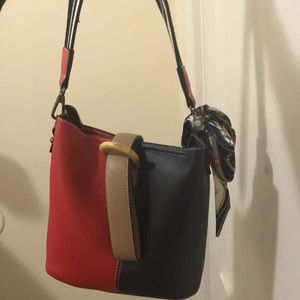 shoulder bag
